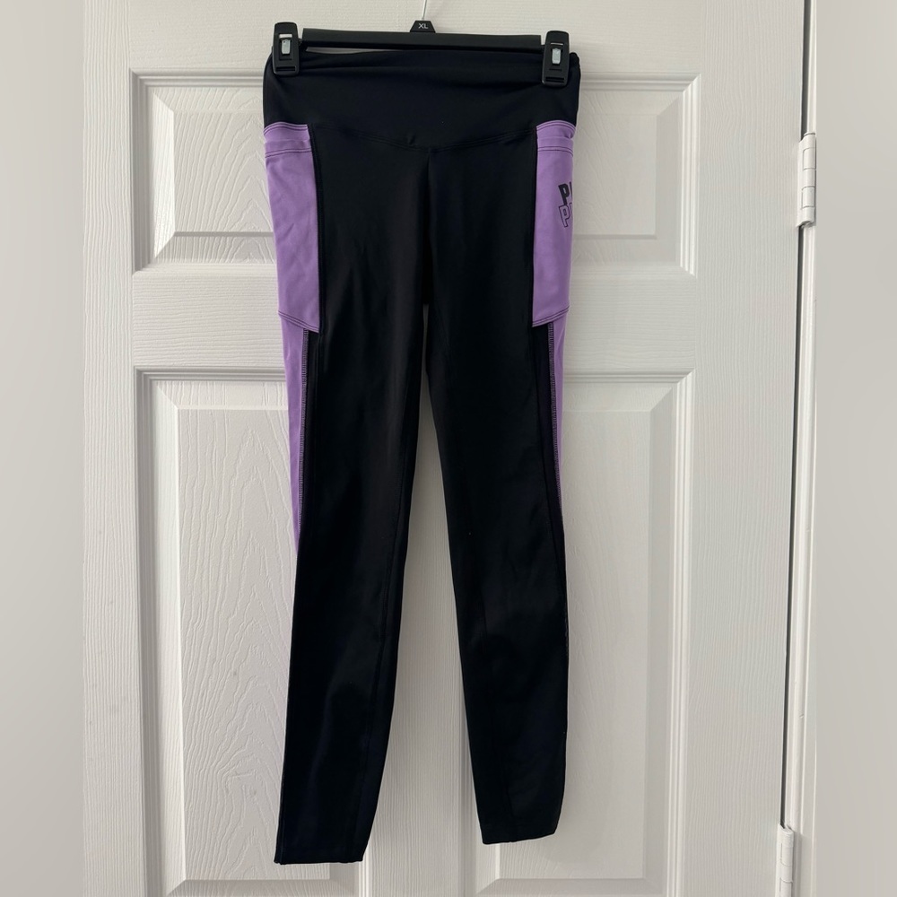 VS Pink Leggings!